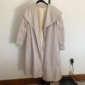 Chic Women's Beige Trench Coat